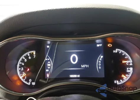 2015 Jeep Grand Cherokee Limited z USA, uszkodzony, nr VIN 1C4RJFBG2FC206784